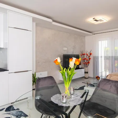 Majetic Apartment Krk Town