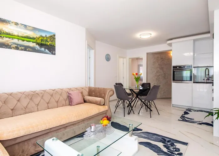 아파트 Majetic 크르크